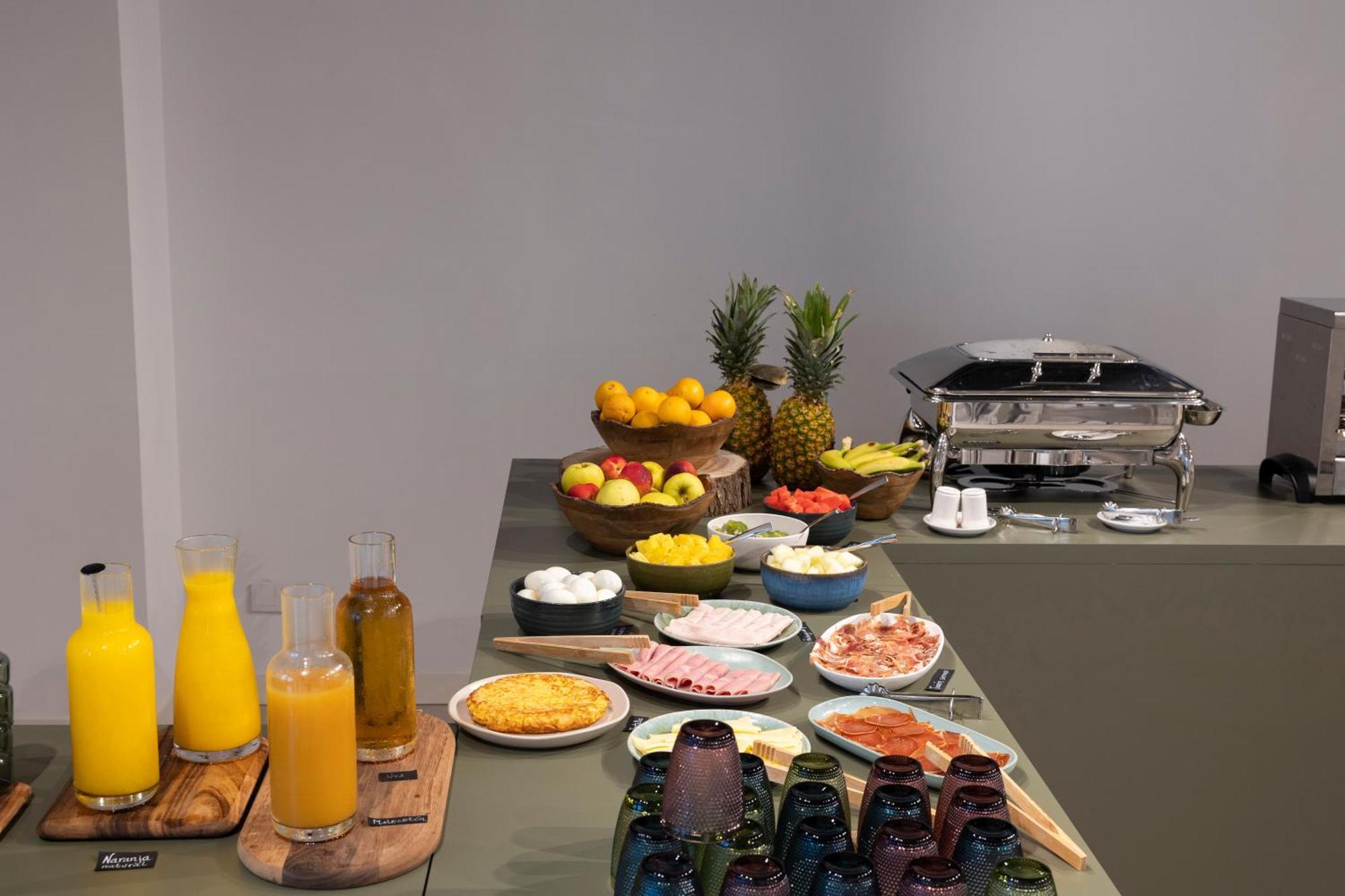 Hotel H4 Cangas 3 Superior ภายนอก รูปภาพ