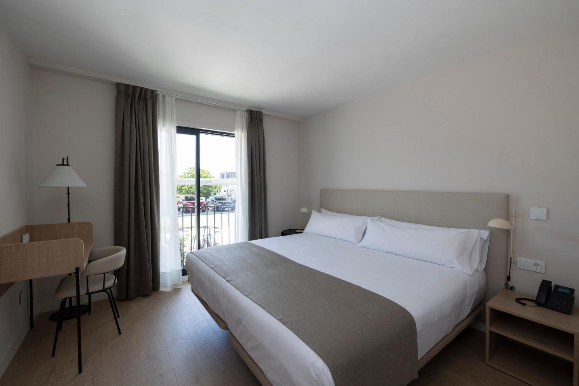 Hotel H4 Cangas 3 Superior ภายนอก รูปภาพ
