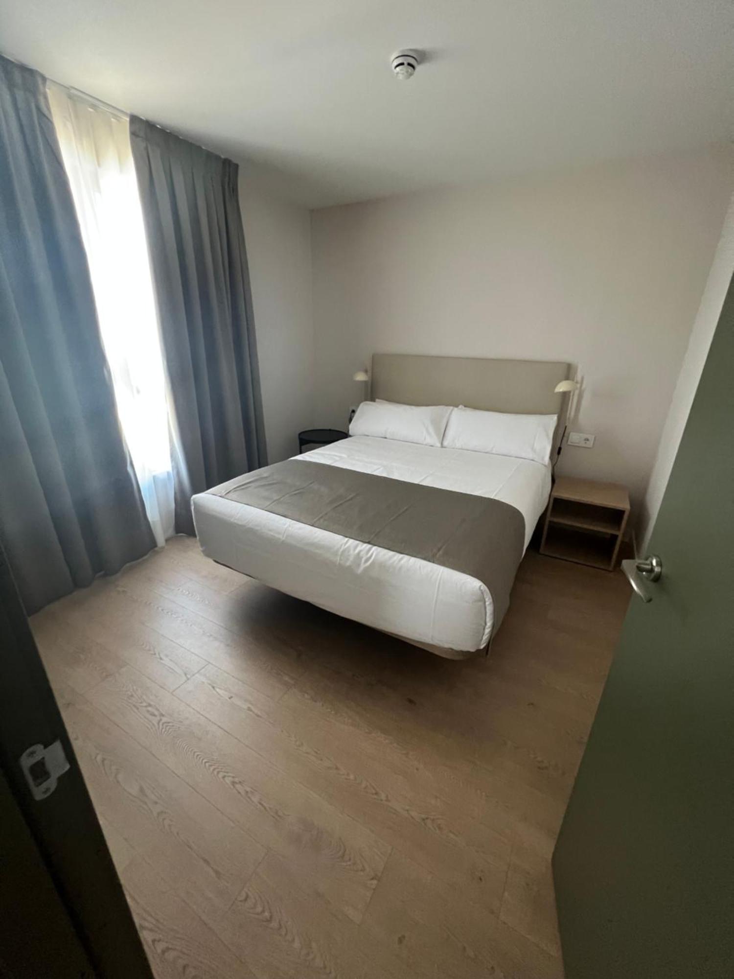 Hotel H4 Cangas 3 Superior ภายนอก รูปภาพ