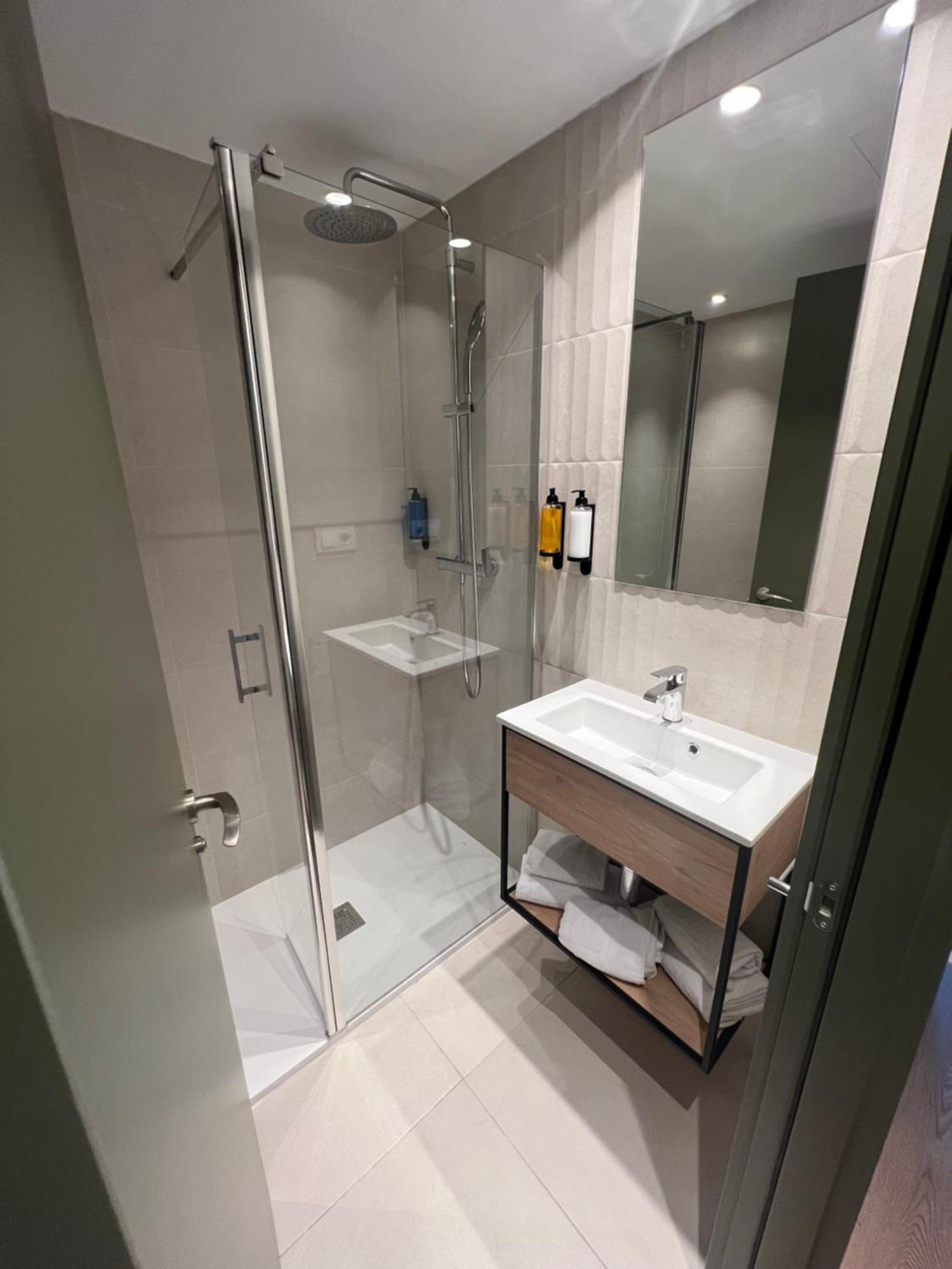 Hotel H4 Cangas 3 Superior ภายนอก รูปภาพ